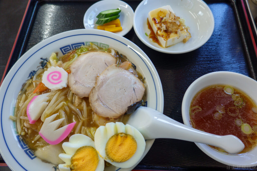 茨城県守谷市の中華洋食屋さん自由軒の中華丼がおすすめ
